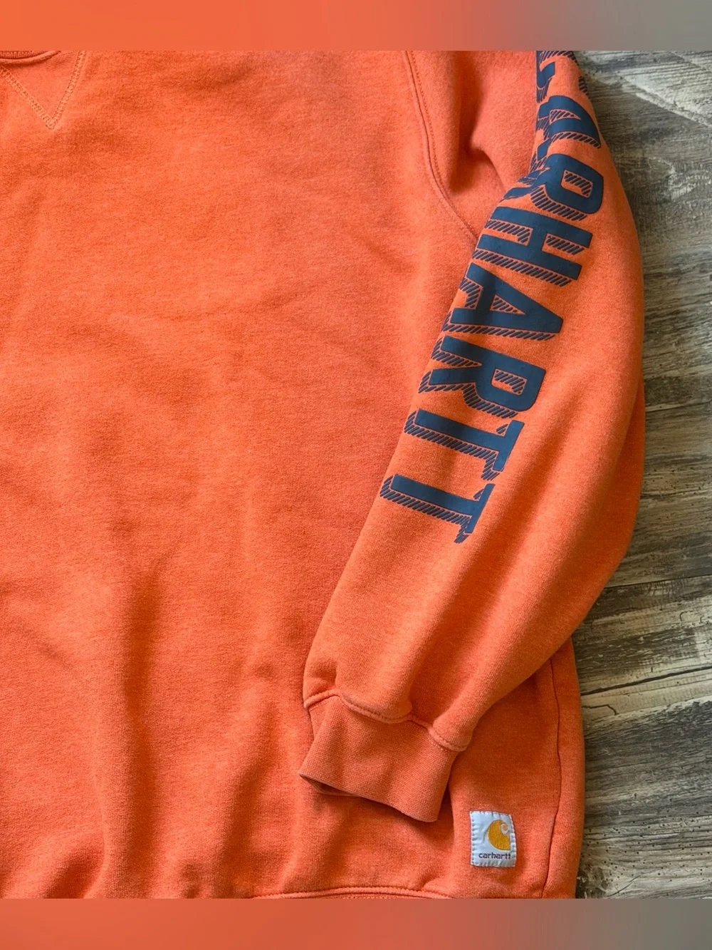 Carhartt orange midweight crewneck sweatshirt men’s XL loose fit sleeve logo